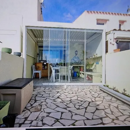 Charmante Maison Bord De Avec Vue Sur Le Port Ferienhaus